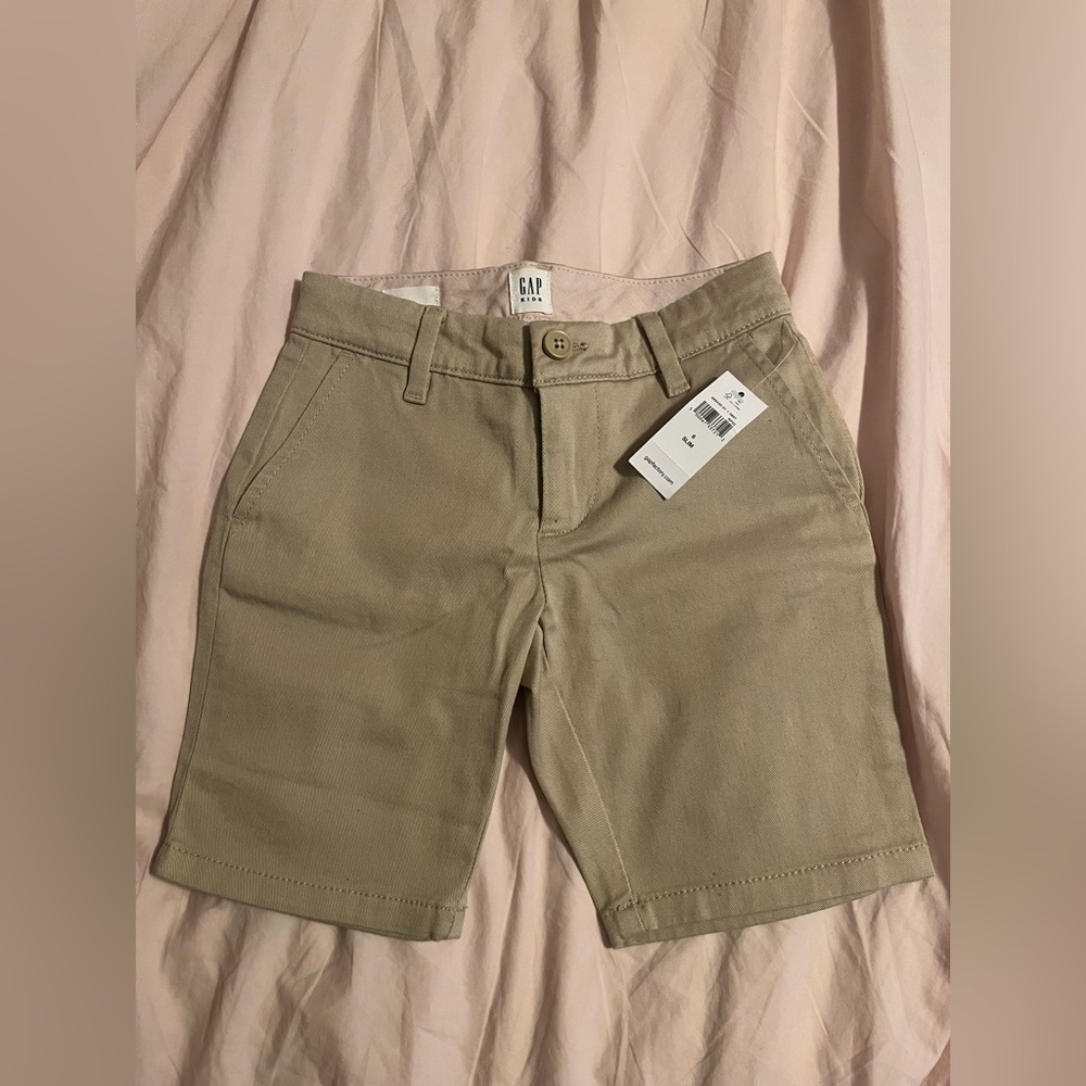 NWT Gap Kids khaki shorts